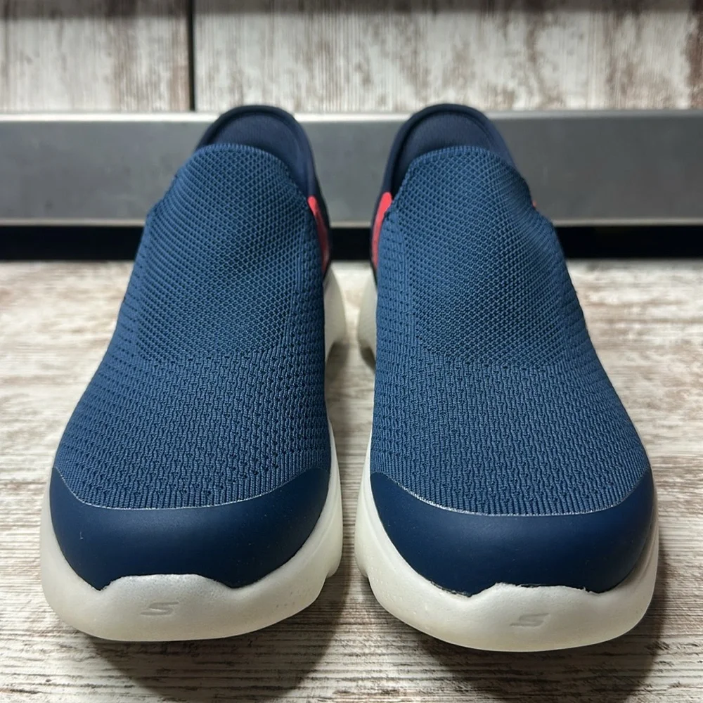 Skechers Slip-ins: GO WALK Massage Fit Men’s Size 8 SN216411